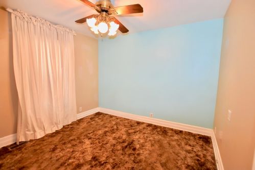 286 Pick Ave, Elmhurst IL 60126-3058 exterior