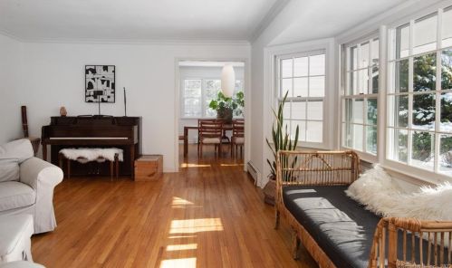 97 Holmes Rd, Ridgefield CT  06877-4303 exterior