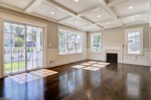 30 Elmwood Dr, Livingston NJ  07039-2205 exterior