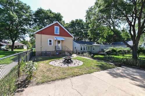 417 65th St, Milwaukee WI  53214-1723 exterior