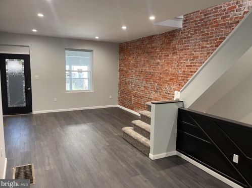 5732 Hazel Ave, Philadelphia PA  19143-1911 exterior