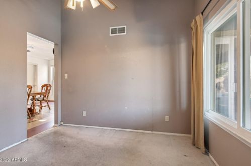 4026 Christy Dr, Phoenix AZ 85028-3108 exterior