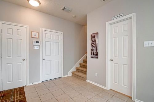 8909 Elm Drake Ln, Humble TX 77338-1171 exterior