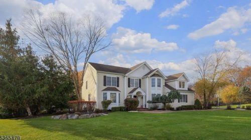 1043 Chambers Ct, Bridgewater, NJ 08807-1122