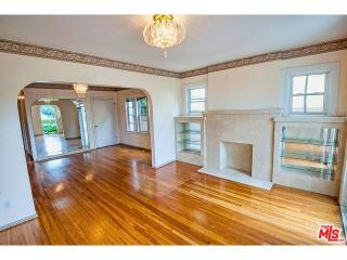 815 Orange Dr, Los Angeles CA  90036-4911 exterior