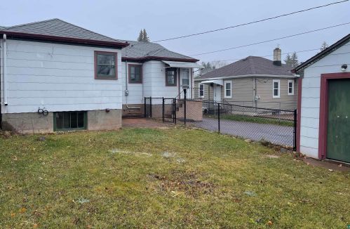 5426 Glenwood St, Duluth MN 55804-1332 exterior