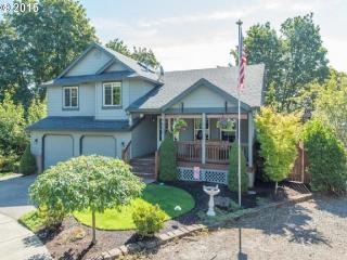 15550 Belmore Hts, Portland OR  97236-8306 exterior