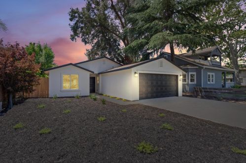 374 Main St, Turlock, CA 95380-4828