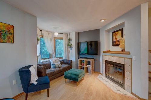 31 Ponwood Cir, Madison WI  53717-1179 exterior