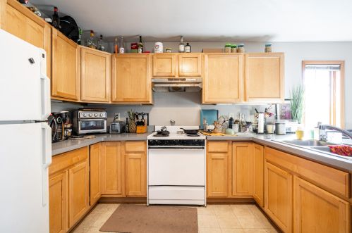 2910 Newhall St, Milwaukee WI 53211-3223 exterior