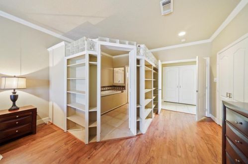 18202 Walden Frst Dr, Humble TX 77346-6023 exterior