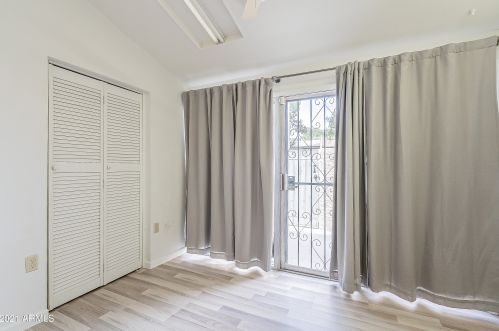 1164 Cheryl Dr, Phoenix AZ 85028-4412 exterior