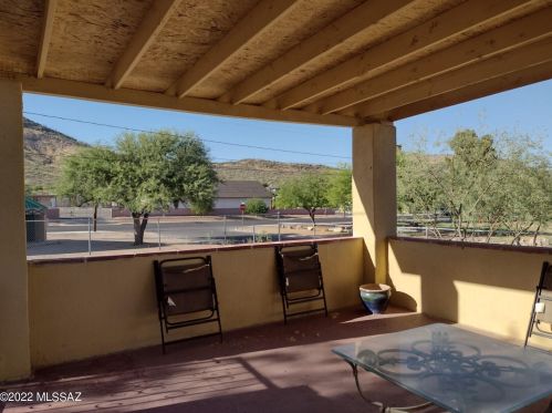 1864 Calle Sombrero, Tucson AZ 85713-2627 exterior