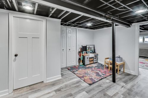 5327 Oakdale Ave, Chicago IL 60657-8139 exterior