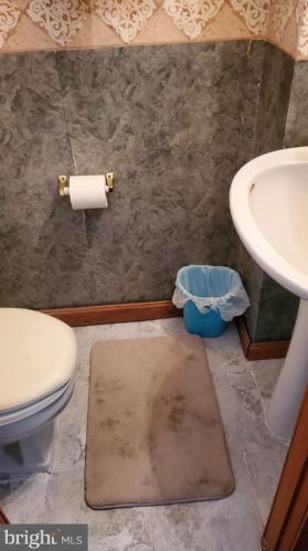 1922 Capitol Ave, Washington DC  20002-1702 exterior