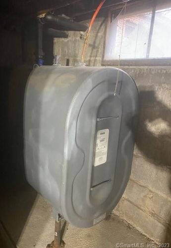 22 Pulaski St, Norwalk CT 06851-6140 exterior