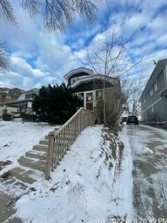 2006 56th St, Milwaukee, WI 53219-1506