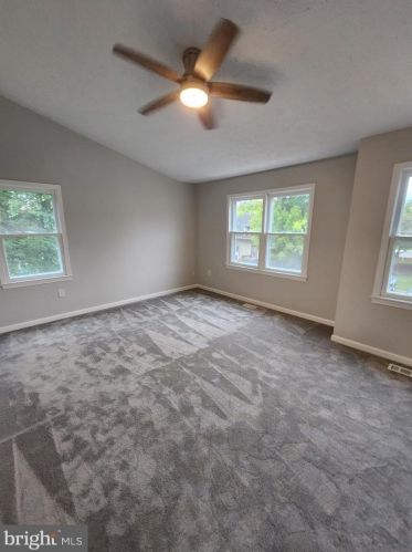 8124 Bonaire Ct, Silver Spring MD 20910-4663 exterior