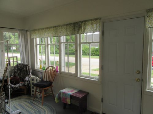 747 Young Ave, Meskegon, MI 49441-2950