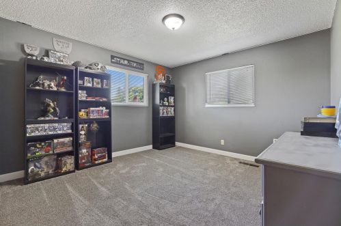 545 Quincy Rd, Turlock CA  95380-4329 exterior