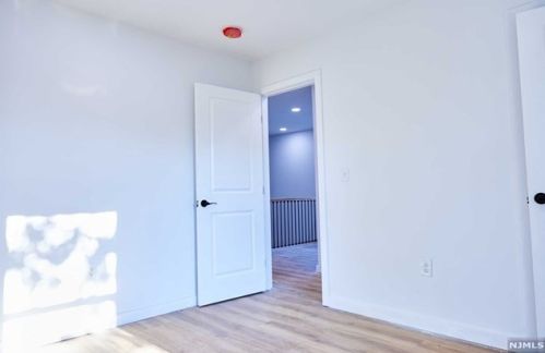 68 9th Ave, Paterson NJ 07506-1645 exterior