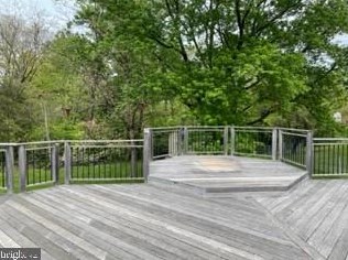 2904 Craiglawn Rd, Silver Spring MD 20904-1819 exterior