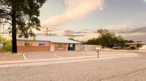 6417 Calle Osito, Tucson AZ  85710-5652 exterior