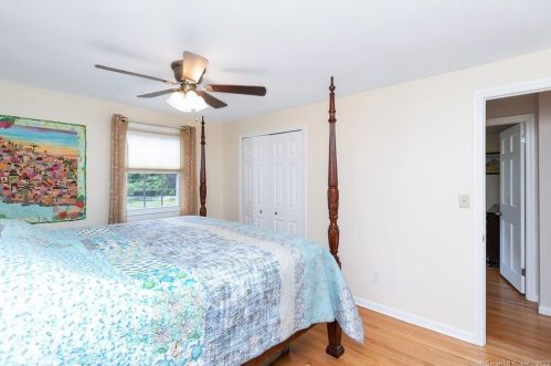 51 Pioneer Dr, Windsor CT exterior