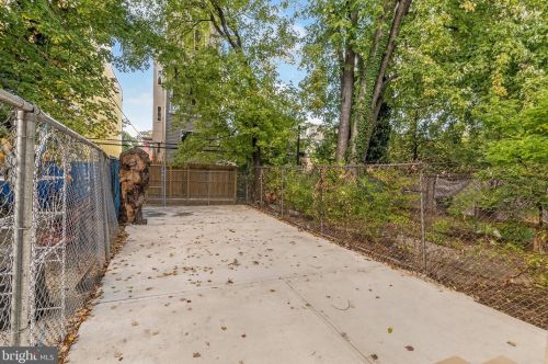 2512 Marshall St, Philadelphia PA 19120-3739 exterior