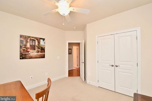 5718 Colfax Ave, Alexandria VA 22311-1012 exterior