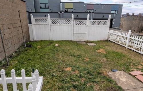 222 39 St, Pittsburgh PA 15201-1834 exterior