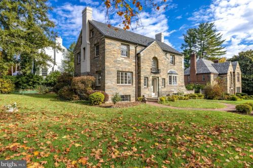 3131 Davenport St, Washington, DC 20008-2243