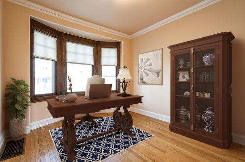 2728 Prospect Ave, Milwaukee WI 53211-3768 exterior