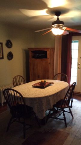 1525 Oneida St, Huntingdon, PA 16652-2319