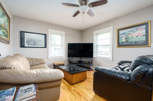 3748 Franklin St, Kalamazoo, MI 49001-4157