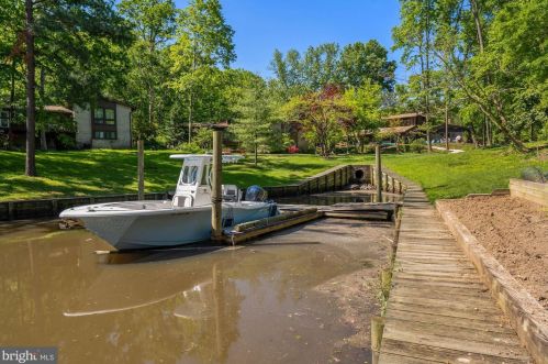 3000 Wessynton Way, Alexandria, VA 22309-2240