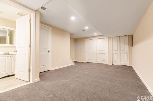 129 Amboy Ave, Metuchen NJ  08840-2552 exterior