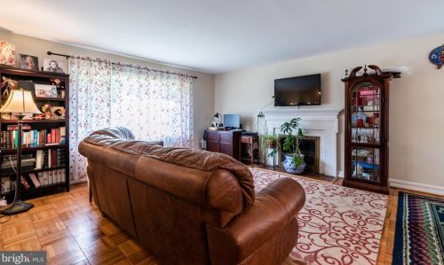 4512 Rynex Dr, Alexandria VA  22312-1515 exterior