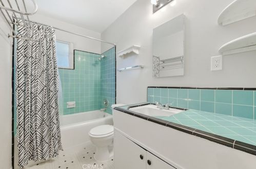 2106 Carol Dr, Fullerton CA 92833-3010 exterior