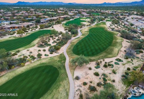 22034 55th St, Phoenix AZ  85054-7150 exterior