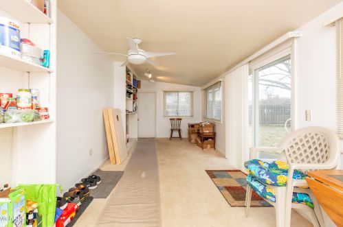 5231 Old Colony Rd, Kalamazoo MI 49008-3216 exterior