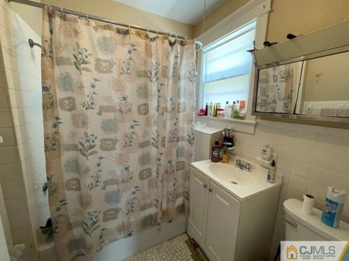 80 Plum St, New Brunswick NJ 08901-1828 exterior