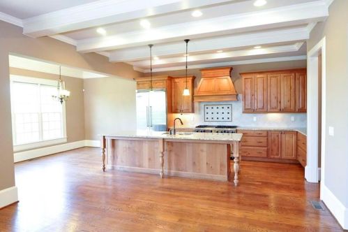 2612 Canterbury Trl, Atlanta GA  30324-2888 exterior