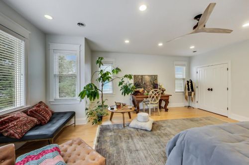 1840 Wellington Ave, Chicago IL 60657-4030 exterior