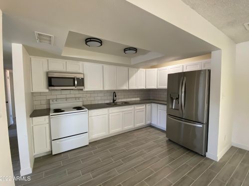 4733 53rd Ave, Phoenix, AZ 85031-1118