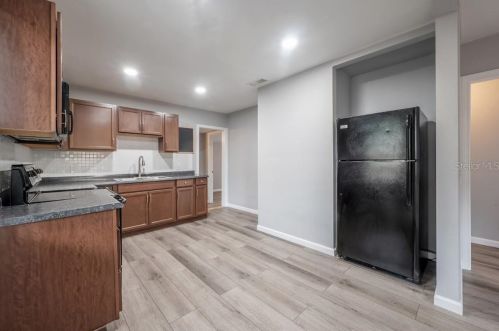 1806 Comanche Ave, Tampa FL  33610-8224 exterior