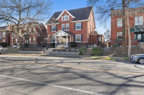 3826 Arsenal St, Saint Louis MO 63116-4803 exterior