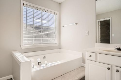 5053 Bright Hampton Dr, Atlanta GA 30339-1957 exterior