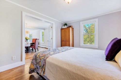 85 Columbia Rd, Windsor CT 06095-3811 exterior