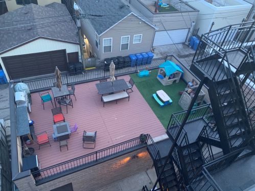 2233 Lyndale St, Chicago IL  60647-3205 exterior